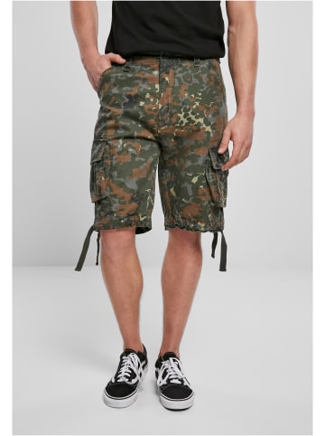 Brandit Cargo Shorts in flecktarn