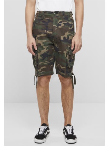 Brandit Cargo Short in olive camo