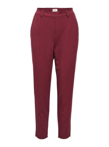Object Hose in cabernet