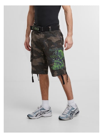 Brandit Cargo Shorts in darkcamo