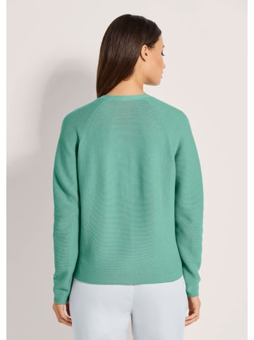 MADELEINE Modische Strickjacke mit V-Ausschnitt in pfefferminz
