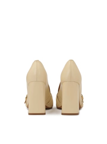 Kazar Pumps in Beige