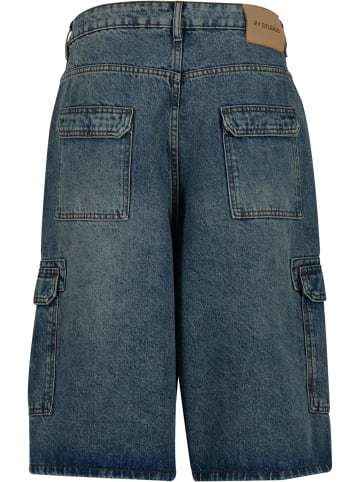 2Y Studios Cargo Shorts in vintage blue