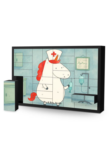 Mr. & Mrs. Panda Adventskalender Einhorn Krankenschwester Design... in Weiß