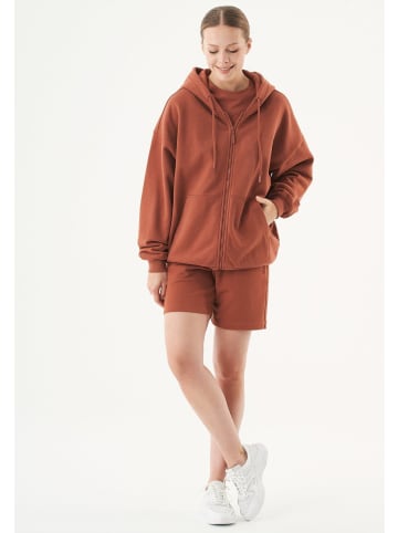 Organication Shorts "SHEYMA" in Zimt