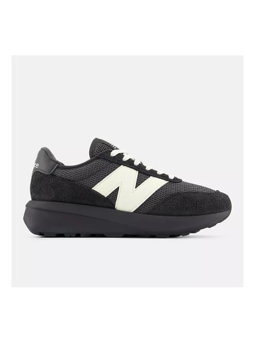New Balance Sneaker 370 in Schwarz