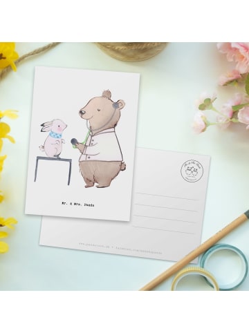 Mr. & Mrs. Panda Postkarte Tierarzt Herz ohne Spruch in Weiß