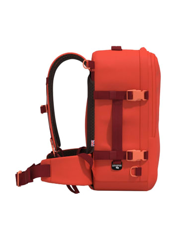 Cabinzero Travel Cabin Bag Classic Pro 32L Rucksack 46 cm Laptopfach in tomato festival
