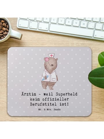 Mr. & Mrs. Panda Mouse-Pad Ärztin Superheld mit Spruch in Grau Pastell