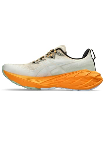 asics Laufschuh NOVABLAST™ 4 Trail in beige / orange