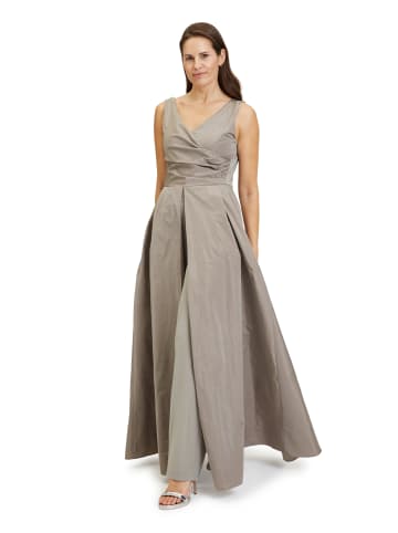 Vera Mont Jumpsuit kurzarm in Shiny Taupe