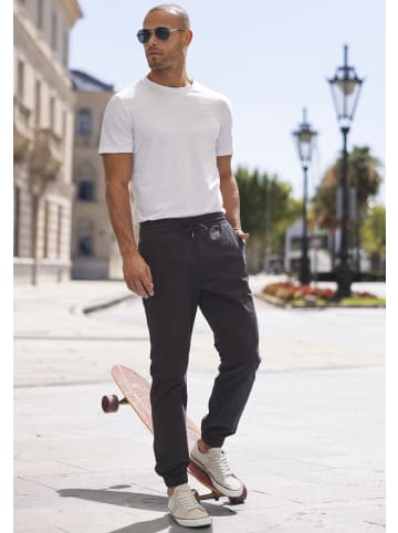 John Devin Jogger Pants in schwarz