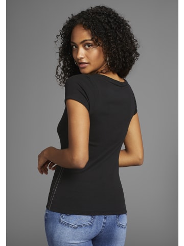 Kangaroos Kurzarmshirt in schwarz