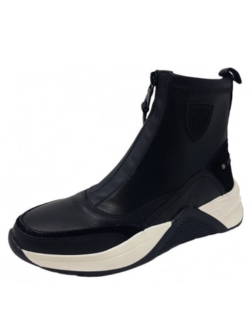 CARMELA CAMELA in Schwarz