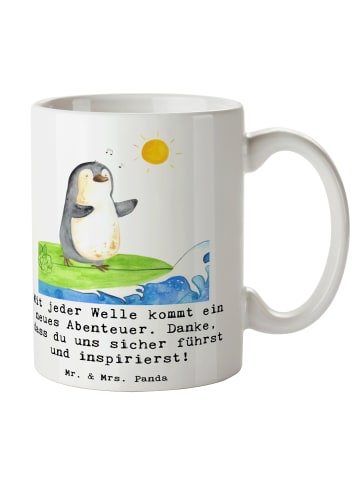 Mr. & Mrs. Panda Tasse Surfen Trainerin Abenteuer mit Spruch in Weiß