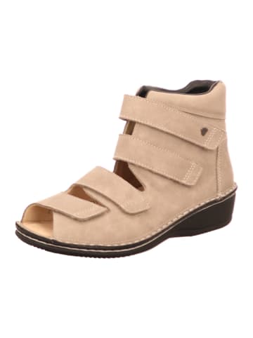 Finn Comfort Sandale in beige