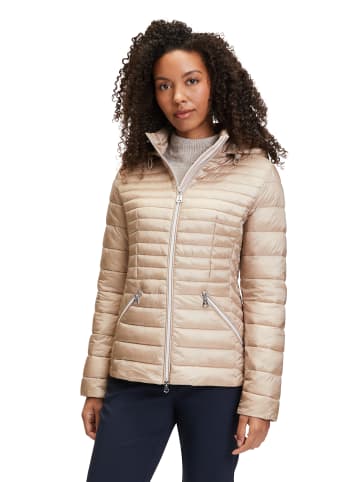 Betty Barclay Steppjacke mit abnehmbarer Kapuze in beige