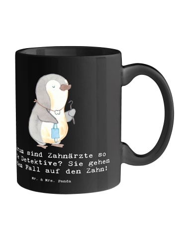 Mr. & Mrs. Panda Kaffeetasse Zahnarzt Detektiv mit Spruch in Schwarz
