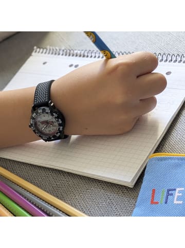 Cool Time Armbanduhr in schwarz