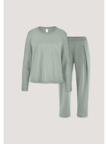 Hessnatur Pyjama in mattgrün