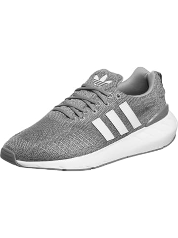 adidas Turnschuhe in grey