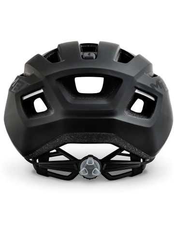 Met Fahrradhelm in Schwarz