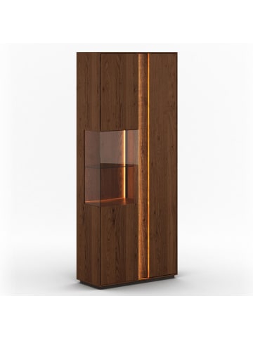 Feldmann-Wohnen Vitrine Collodi Wildeiche Tabak 84,5 / 37 / 205cm