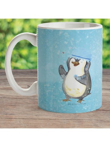 Mr. & Mrs. Panda Mehrwegbecher Pinguin Duschen ohne Spruch in Eisblau
