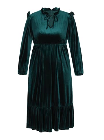 Joella Women Plus Size Dress in EMERALD