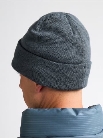 Petrol Industries Gerippte Beanie mit Patch Irontrail in Blau