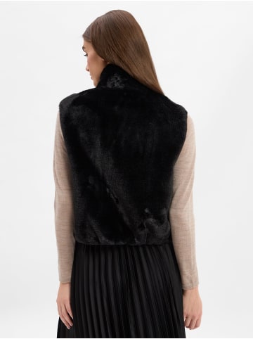 Marie Lund Weste in schwarz - 0002