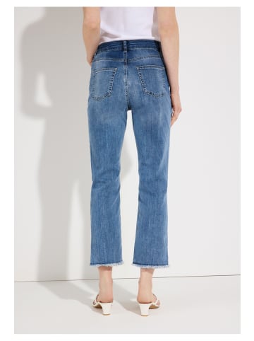 More & More coole, verkürzte Jeans, Fransensaum in blue denim