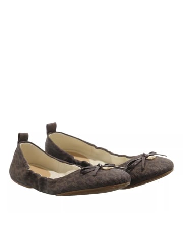 Michael Kors Juliette Flat Brown in brown