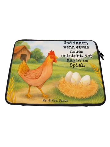 Mr. & Mrs. Panda Laptop Tasche Huhn Stolz Design mit Spruch in Weiß