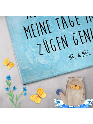 Mr. & Mrs. Panda Gästehandtuch Pinguin Angelboot mit Spruch in Eisblau