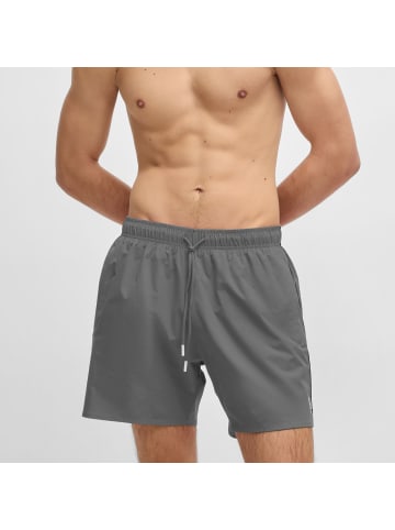 BOSS Badeshorts in Grau