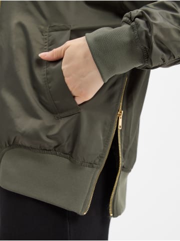 Marie Lund Blouson in khaki
