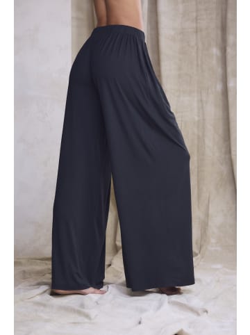LASCANA Schlupfhose in schwarz