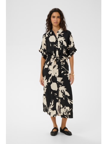 Soaked in Luxury Kleid SLNaya Lockere Passform in Black Contrast Flower