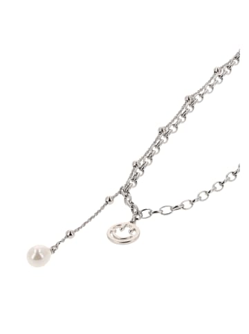 faina Women Charm Necklace in Silver White