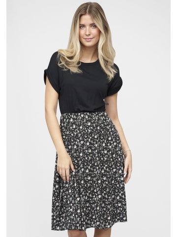 Cloud5ive Day Dresses in black/multicolor