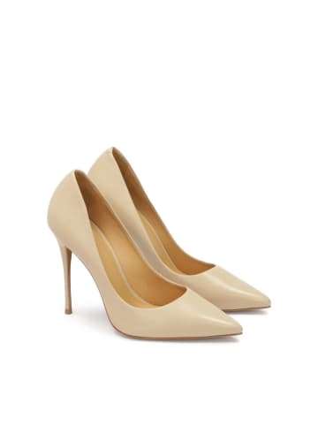 Kazar Pumps in Beige