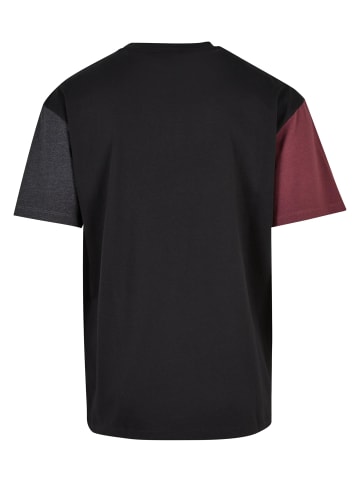 Urban Classics T-Shirts in black