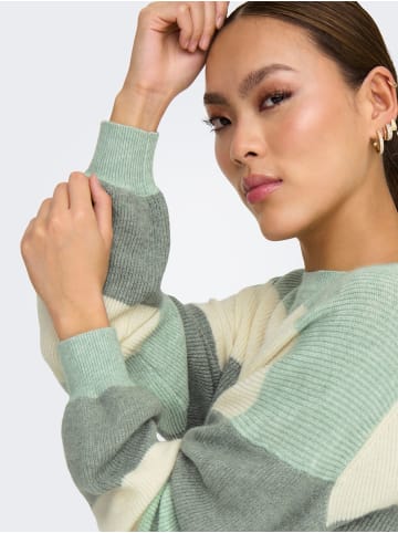ONLY Gerippter Strickpullover mit Tiefen Schulter und Weite Ärmeln in Grün