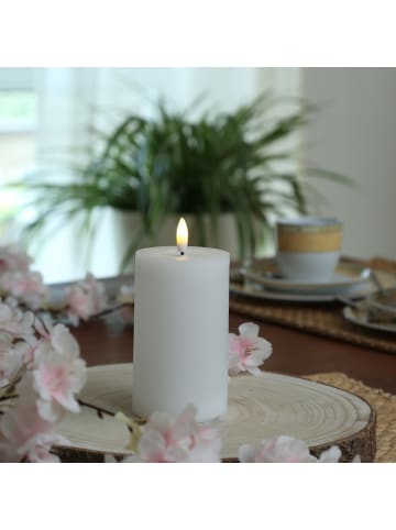 Adilina LED Kerze LINA Echtwachs Rustik-Optik 7x11cm in weiß