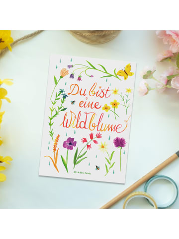 Mr. & Mrs. Panda Ansichtskarte Du bist eine Wildblume mit Spruch in Bunt