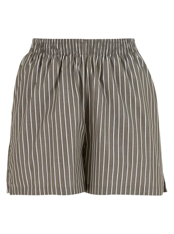 Urban Classics Urban Classics Shorts in olive/white