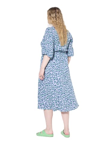 Studio Untold Midikleid in lavendel