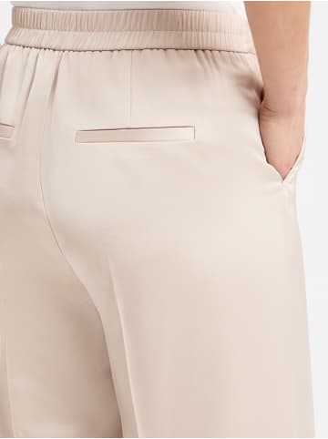comma Hose in beige