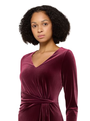 Vera Mont Abendkleid langarm in Wild Ruby